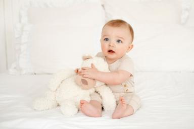10 conseils d'ostéopathe pour améliorer le confort de votre bébé